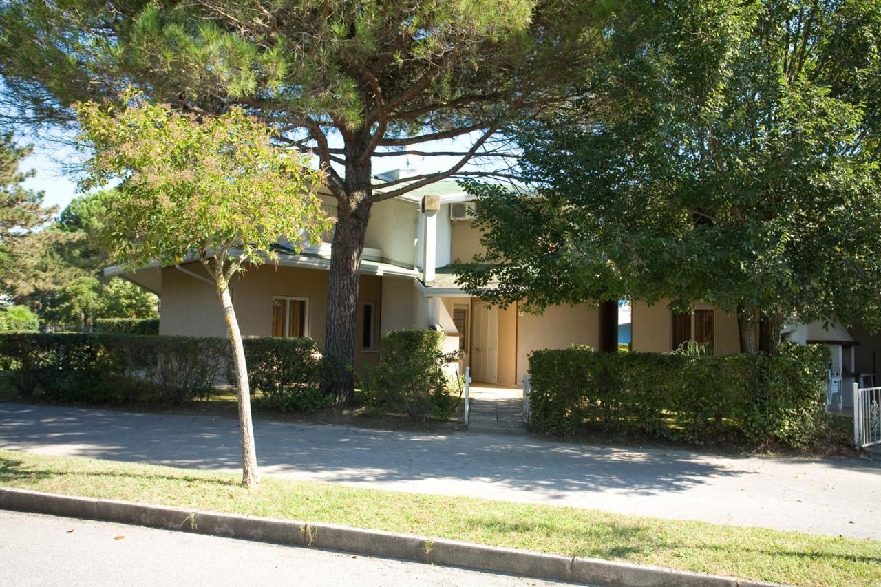 Villa Olimpia Bibione Esterno foto